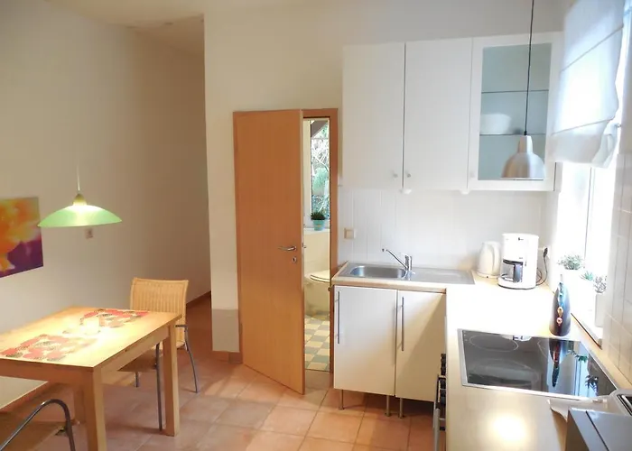 Haus Bruechert 아파트 *